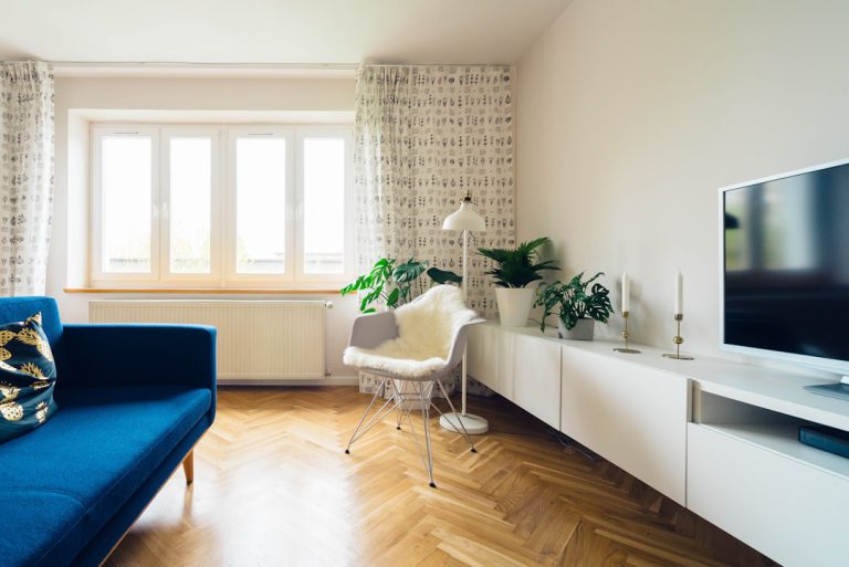 Luksusowy wypoczynek na Mazurach – Apartament z jacuzzi w sypialni